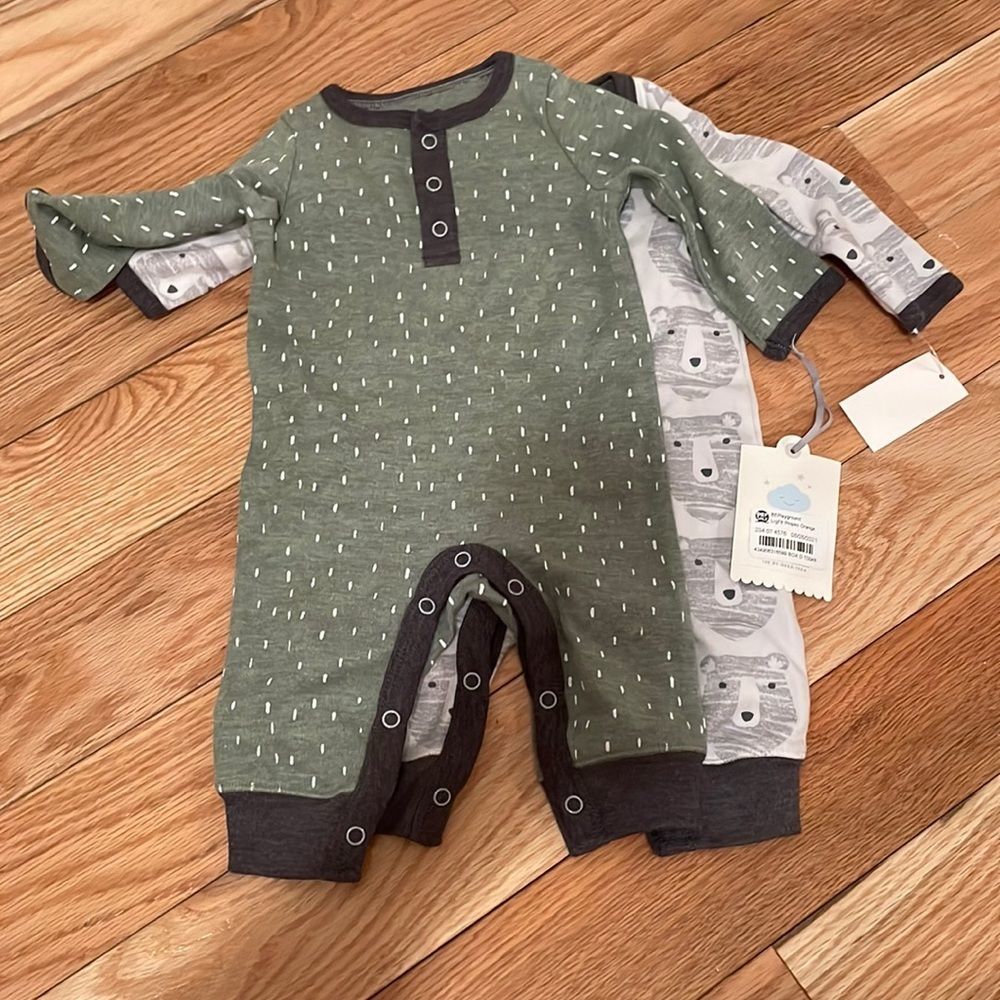 2 Set Infant Clothes. NWT